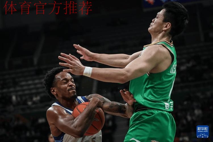 组图：辽宁主场击败广厦 王博对布朗非常不满